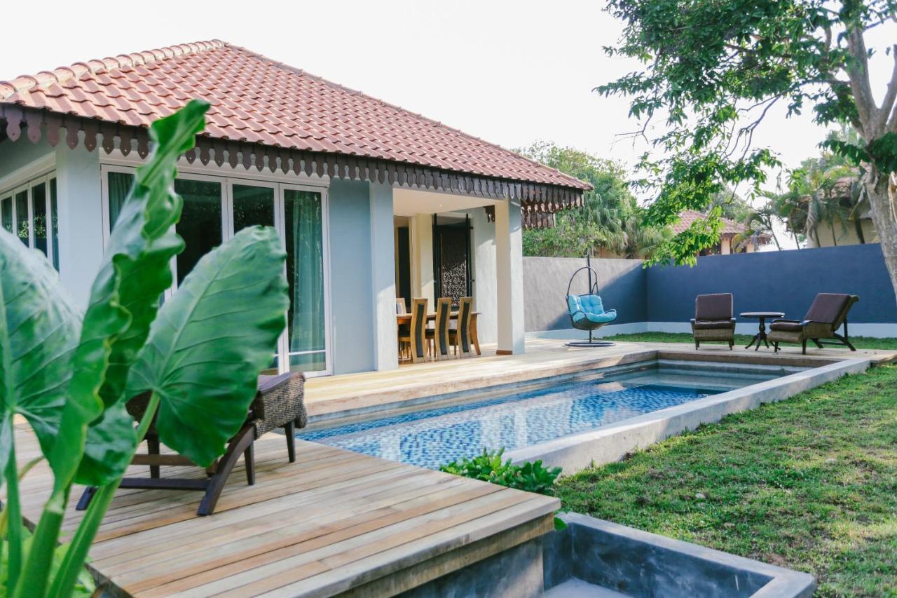 Royale Riviera Resort Private Pool Villas Pantai Cenang  Buitenkant foto